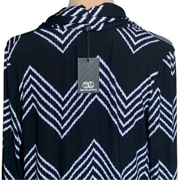 NWT TART Collections Cardigan Sz.M Open Front Black White Chevron Lightweight - Picture 8 of 14